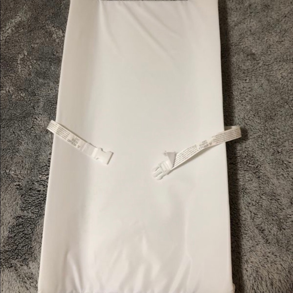Muchkin Secure Grip Waterproof Changing Pad